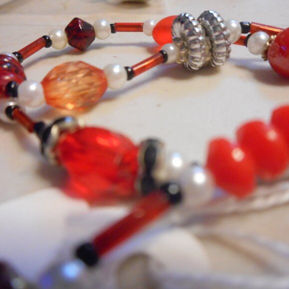 HandCrafted Necklace about 25" ...… red, white, silver and small black beads … - Picture 9 of 12